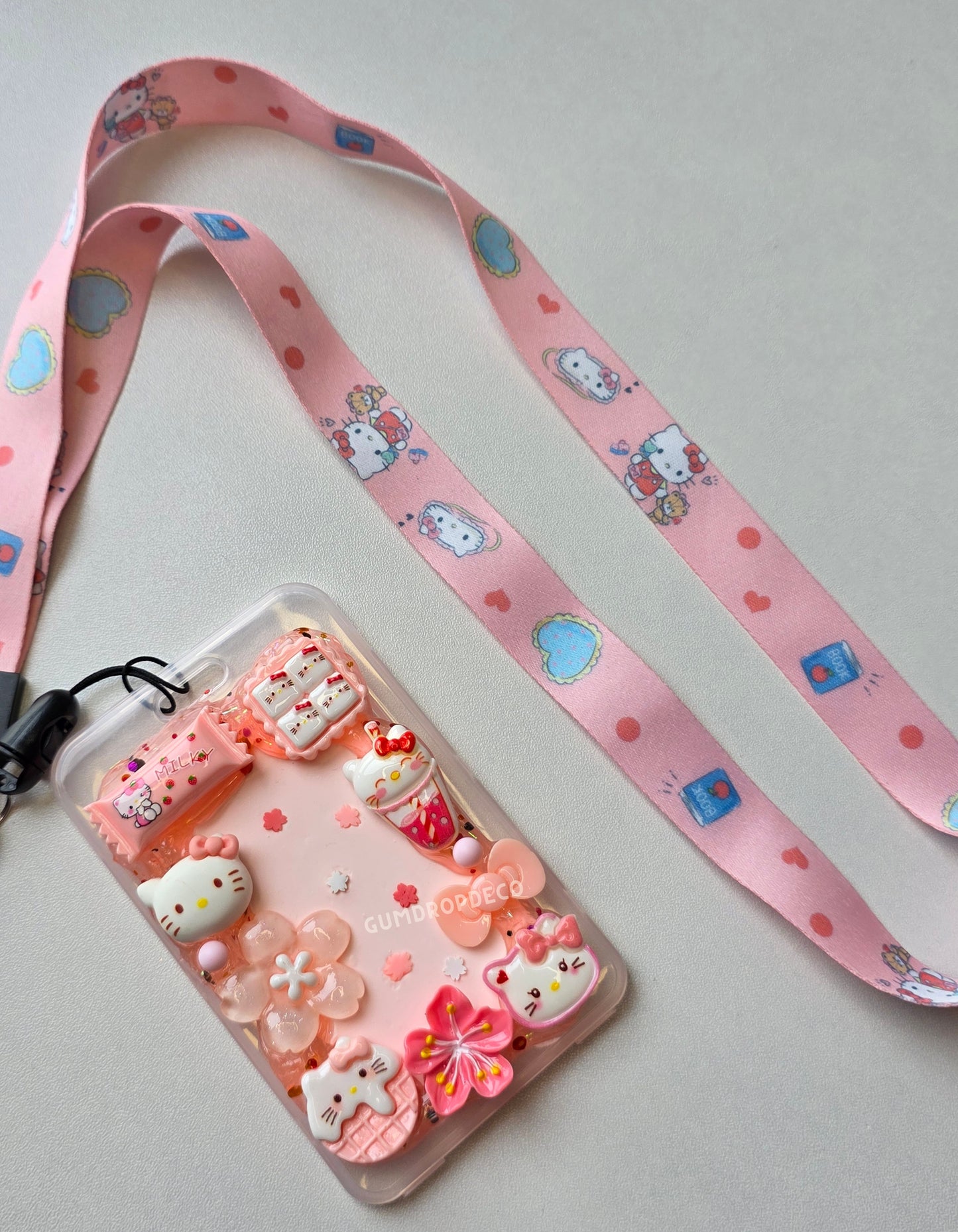 Decoden card case with detachable lanyard, personalized with characters. Sanrio Hello Kitty